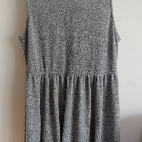 TORRID 3X SUPER SOFT PLUSH LIGHT GREY SURPLICE SKATER DRESS - Picture 11 of 12
